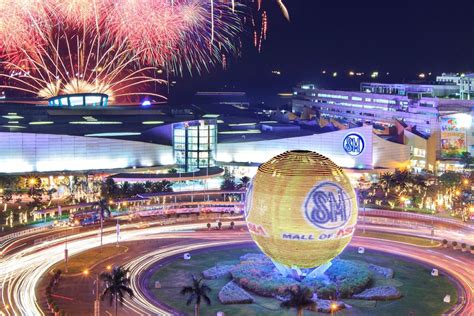 SM Mall of Asia: A Shopper's Paradise in the Philippines.